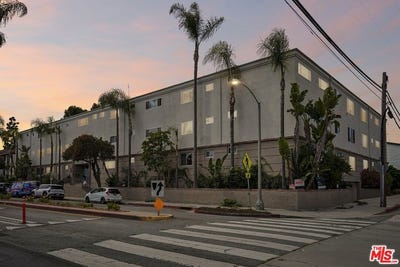 /international/us/2002-4th-st-santa-monica-ca-110108072193/