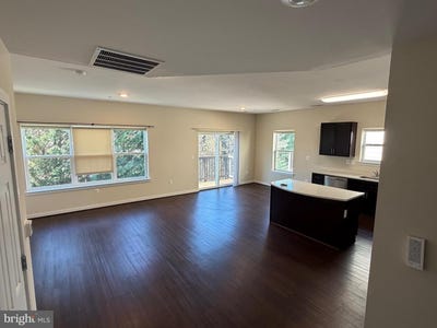 /international/us/3301-c-demirel-way-c-ellicott-city-md-110107688536/