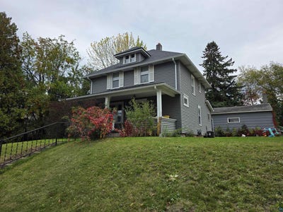/international/us/314-16th-st-cloquet-mn-110120105613/