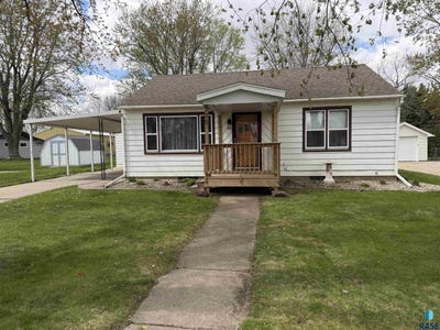 /international/us/708-s-donaldson-st-luverne-mn-110107725329/