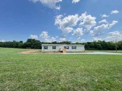 /international/us/1690-goodfield-rd-decatur-tn-110109406136/