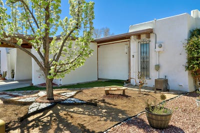 /international/us/5-calle-sol-se-mete-nw-albuquerque-nm-110106764571/