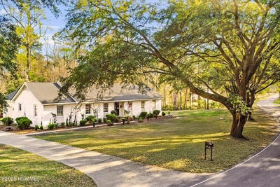 /international/us/3211-wedgewood-drive-trent-woods-nc-110098521617/