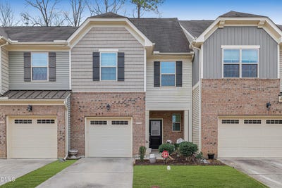 /international/us/1115-contessa-drive-cary-nc-110105952744/