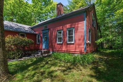 /international/us/266-turners-falls-rd-montague-ma-110108427450/