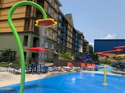 /international/us/225-collier-drive-sevierville-tn-110097663221/