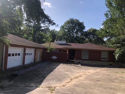 /international/us/905-court-street-newton-tx-110108823539/