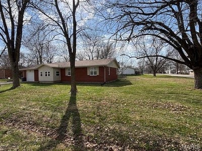 /international/us/733-easy-street-monroe-city-mo-110106721127/