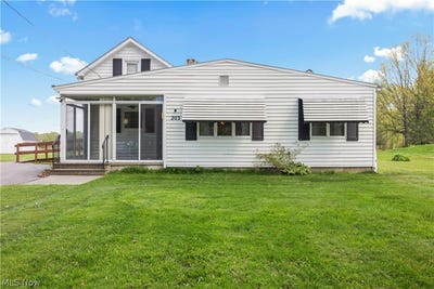 /international/us/203-annis-road-south-amherst-oh-110107540503/
