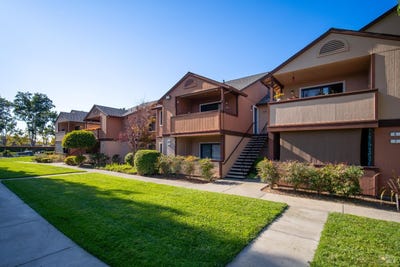 /international/us/8201-camino-colegio-rohnert-park-ca-110109332498/