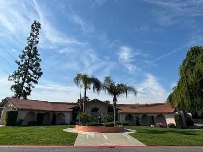 /international/us/5505-w-tulare-visalia-ca-110120752634/