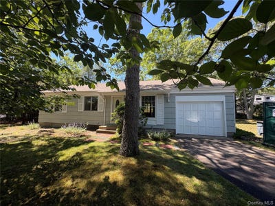 /international/us/52-neptune-avenue-hampton-bays-ny-110108678630/