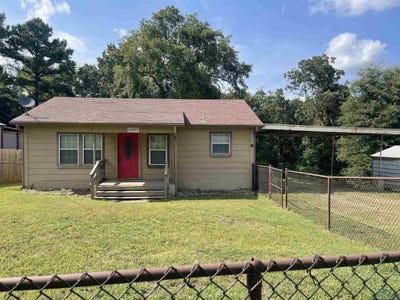 /international/us/12897-cr-2125-a-henderson-tx-110101347484/