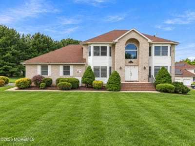 /international/us/1-launcelot-lane-jamesburg-nj-110110295014/