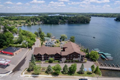 /international/us/311-park-ave-e-minocqua-wi-110108655985/