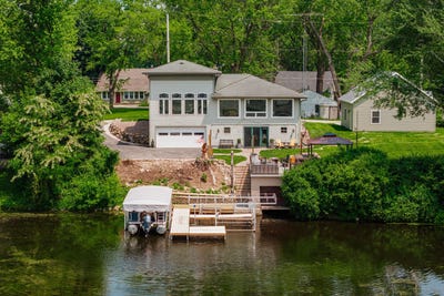 /international/us/5420-w-peninsula-dr-waterford-wi-110100054008/