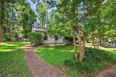 /international/us/3905-paces-place-tallahassee-fl-110100613279/