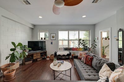 /international/us/2608-e-6th-st-austin-tx-110101026236/