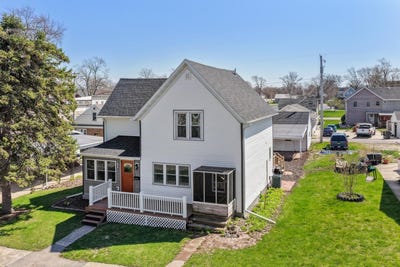 /international/us/105-w-6th-street-kaukauna-wi-110107504209/