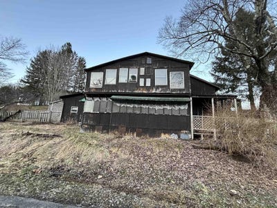 /international/us/195-railroad-street-hambleton-wv-110103301389/
