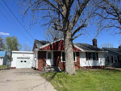 /international/us/51-nightengale-avenue-massena-ny-110108074316/