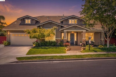 /international/us/179-e-country-club-dr-brentwood-ca-110107714444/