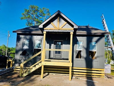 /international/us/610-w-10th-st-carrabelle-fl-110109232666/
