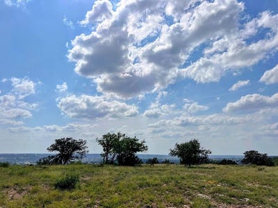 /international/us/00-cypress-creek-rd-kerrville-tx-110099236782/