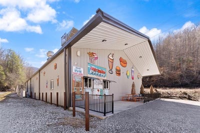 /international/us/332-highway-3400-jenkins-ky-110106168852/