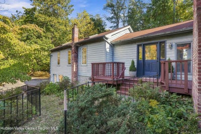 /international/us/4230-atwood-road-stone-ridge-ny-110109438944/
