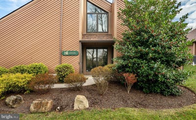 /international/us/1288-valley-forge-road-phoenixville-pa-110100473906/