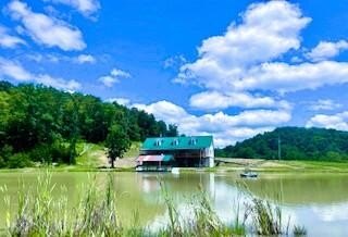 /international/us/1522-johnson-fork-road-campton-ky-110101365649/?lang=en