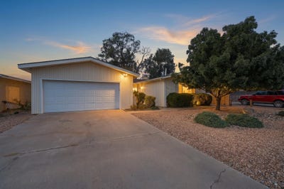 /international/us/1513-elizabeth-street-ne-albuquerque-nm-110120421196/