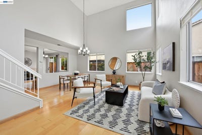 /international/us/15518-harbor-way-san-leandro-ca-110107316458/