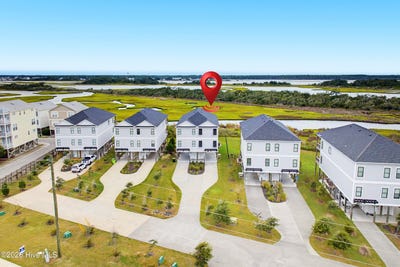 /international/us/815-n-new-river-drive-surf-city-nc-110110321421/