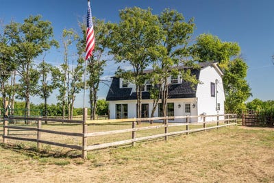 /international/us/3139-farm-road-3134-cumby-tx-110106962851/