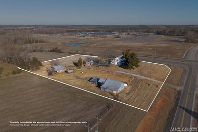 /international/us/25190-highway-58-baskerville-va-110109163473/