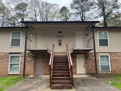 /international/us/4205-greencastle-court-raleigh-nc-110107800132/