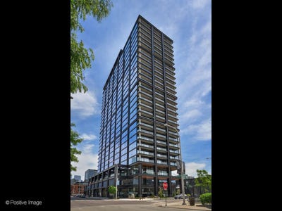 /international/us/225-n-elizabeth-street-chicago-il-110108478757/
