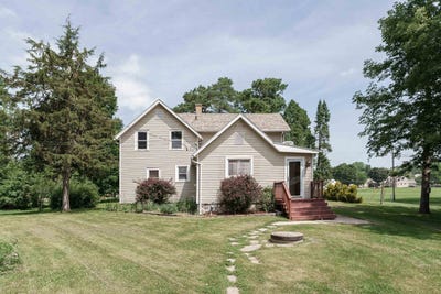 /international/us/720-minerva-street-horicon-wi-110100985921/