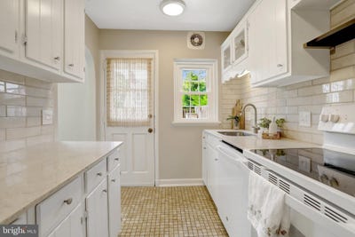 /international/us/4600-34th-street-s-arlington-va-110101198572/