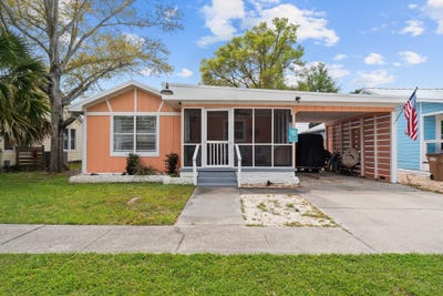 /international/us/522-e-4th-street-port-st-joe-fl-110098434782/