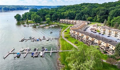 /international/us/259-bay-village-drive-rochester-ny-110107200048/