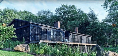 /international/us/8-chester-road-warren-ct-110104814072/