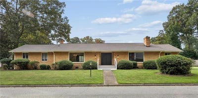 /international/us/70-james-landing-road-newport-news-va-110120584125/