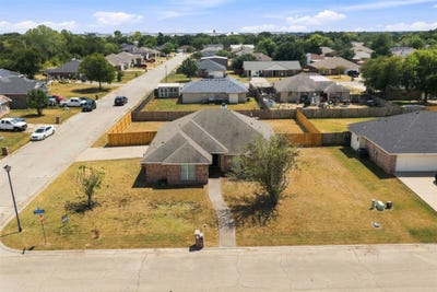 /international/us/220-knight-lane-lacy-lakeview-tx-110119763192/