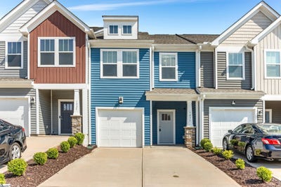 /international/us/1031-millison-place-moore-sc-110104452540/
