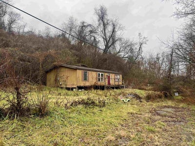 /international/us/1612-west-road-huntington-wv-110104821347/