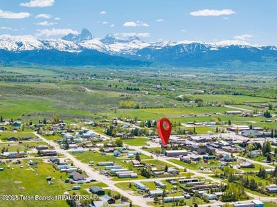 /international/us/6334-n-main-street-tetonia-id-110103482272/