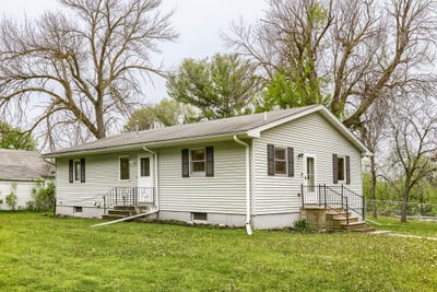 /international/us/13545-andrews-avenue-lindstrom-mn-110108208063/